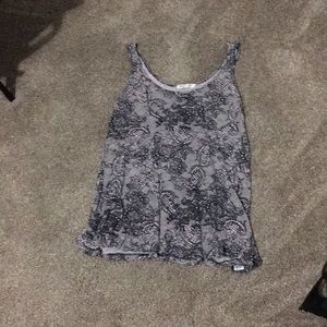 Tank with nice pattern on it.